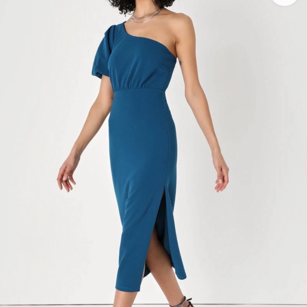 Lulu's One shoulder dress
